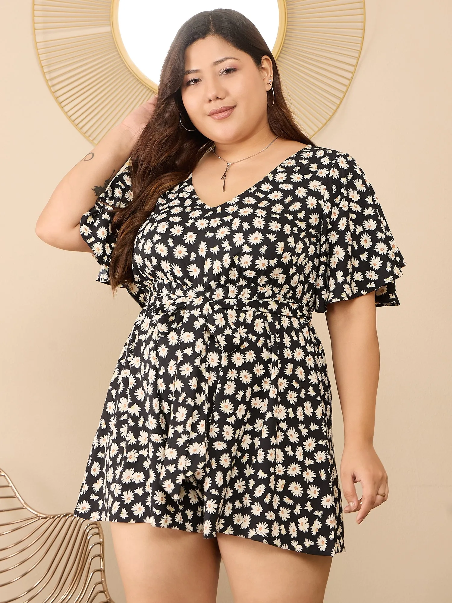 Berrylush Curve Black V-Neck Floral Print Short Sleeve Mini Jumpsuit