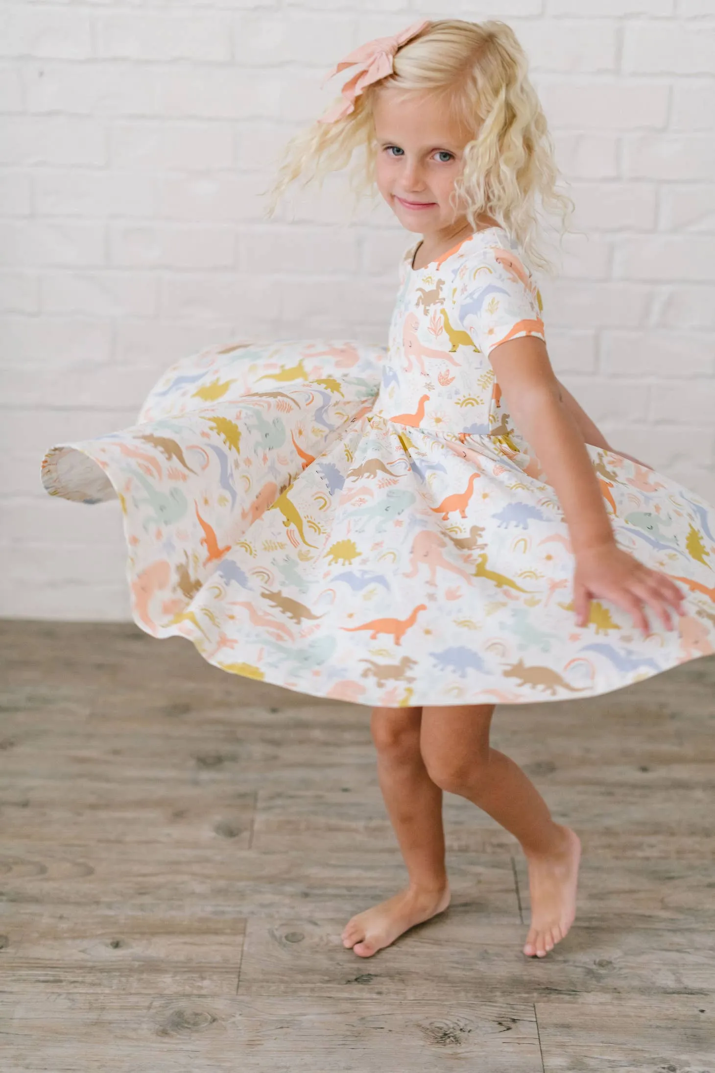 Classic Scoop Twirl in Dainty Dinos