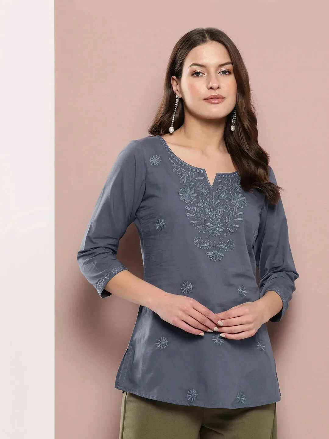 Grey Cotton Floral Embroidered Chikankari Kurta